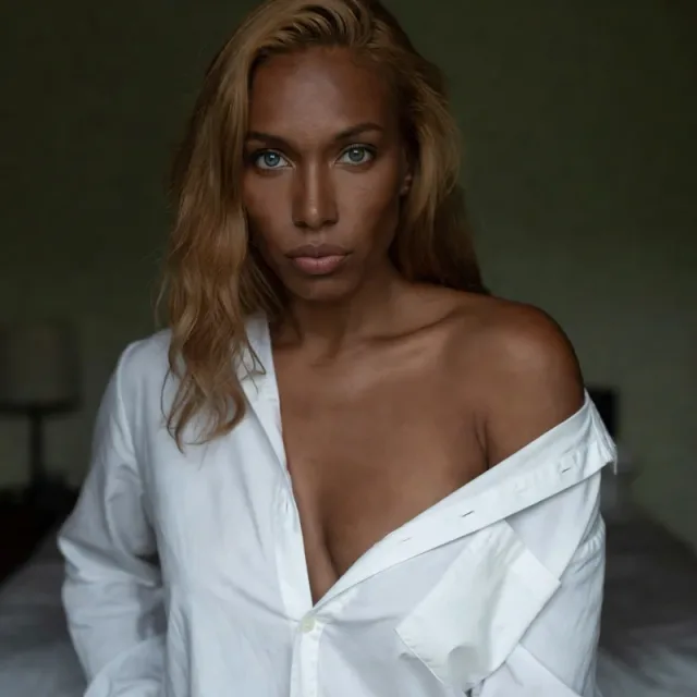 Lena R.